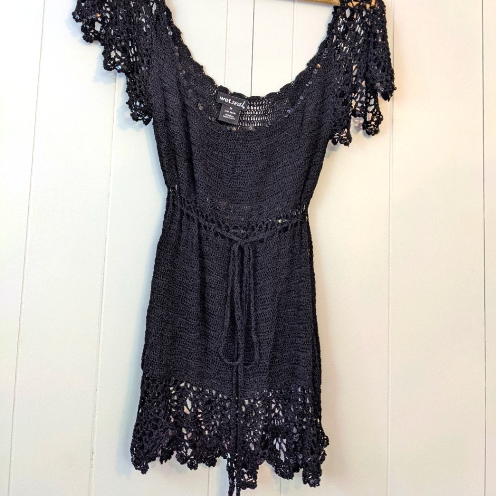 Knitted black swimsuit cover-up